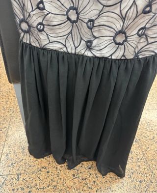 Vestido floral preto e multicolor