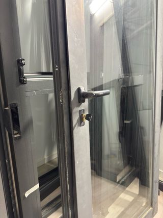 Balconeras Grises Dobles CON PERSIANA