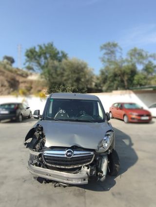 Paragolpes tras opel combo 1.3 jtd 2011-2018 97394