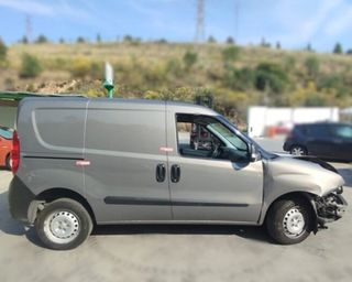 Paragolpes tras opel combo 1.3 jtd 2011-2018 97394