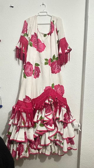 Traje Flamenca Hecho a Mano + Complementos