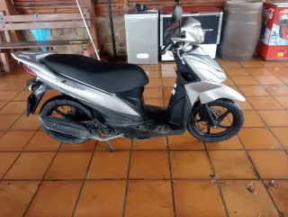 Suzuki Address 110cc Scooter Automática