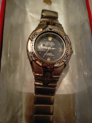 Reloj para mujer MOVIMIENTO DE CUARZO PILA NUEVA