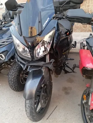 Moto Deportiva Negra
