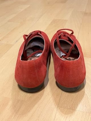 Zapatos rojos ante mujer T39