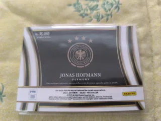 Lote 4 cromos fútbol con reliquia.