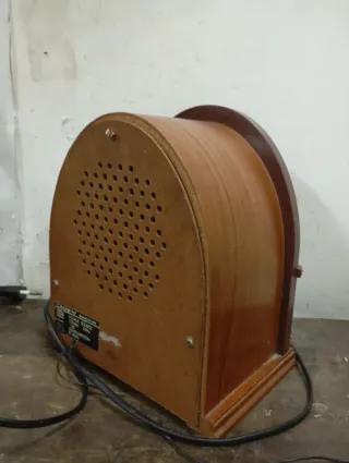 LIQUIDACIÓN Radio Vintage Catedral Reproducción