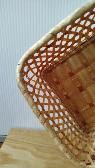 Cesto artigianale in bambù
