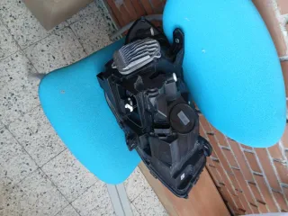 Faro Izquierdo Mercedes Clase B