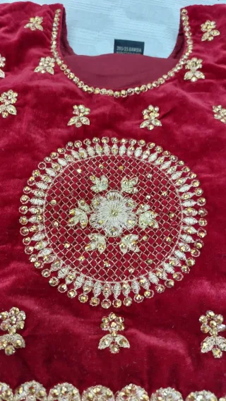 Kaftan indiano velluto e decori baby