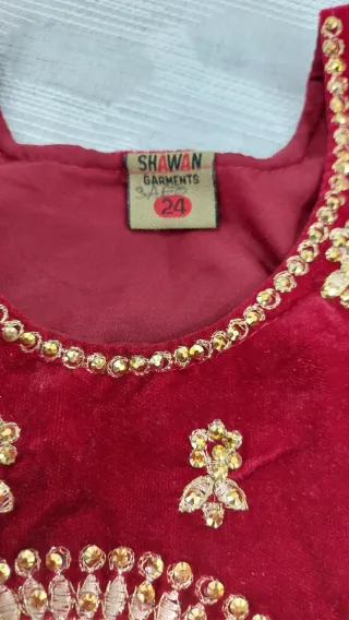 Kaftan indiano velluto e decori baby
