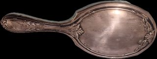 Specchio ovale d'argento