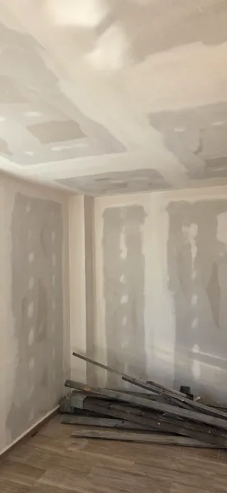 Pladur con sinta y pintour