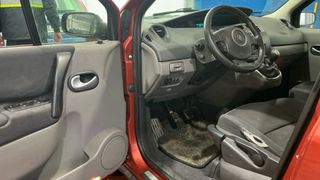 Renault Scénic 1.6 ADVENTURE 111 CV