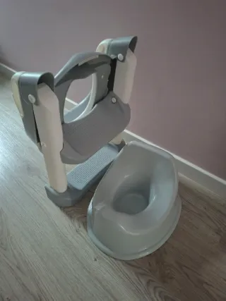 Reductor de baño escalonado gris