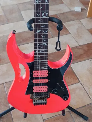 Guitarra Ibanez Jamm Pink