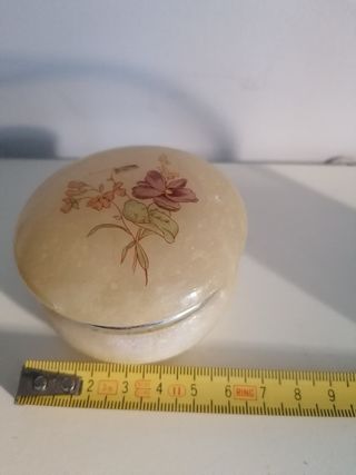 Portagioie in alabastro (2 pezzi)