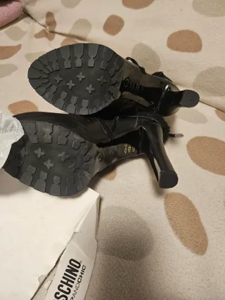 Stivaletti Moschino Cheap and Chic neri