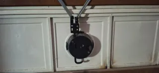 Puerta de garaje blanca