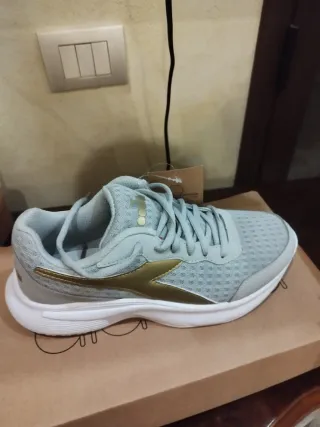 Scarpe donna Diadora Eagle 5 running grigio oro