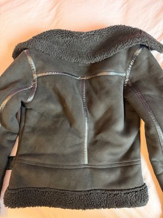 Cazadora borrego Zara negra