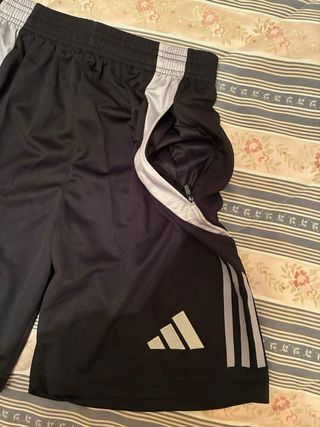 Pantalones real madrid con cremallera y bolsillos