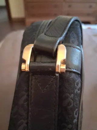 Bolso Loewe negro,0'30x 0'8x 0'19. Vintage.