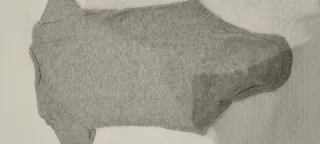 Body neonato grigio