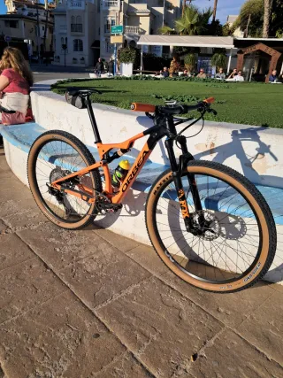 Bicicleta MTB Orbea Naranja