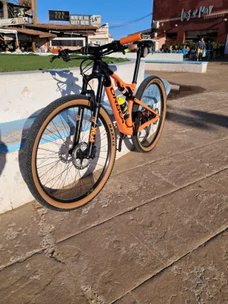 Bicicleta MTB Orbea Naranja