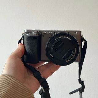 Sony a6000 con poco uso