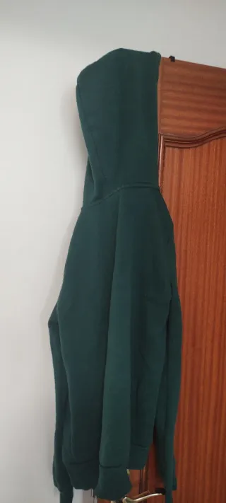 Sudadera con capucha verde