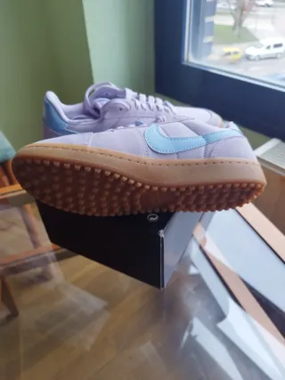 Nike Field General Morado y Azul