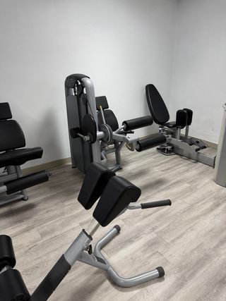 Máquinas y material de gimnasio