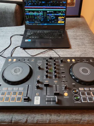 Controlador DJ Pioneer DDJ-FLX4