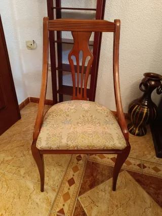 Mesa extensible con 6 sillas