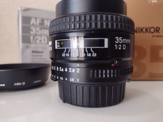 Objetivo AF Nikkor 35mm f/2D de Nikon.