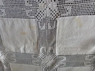 Mantelería bordada a mano