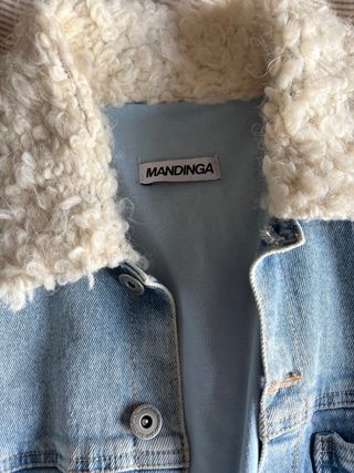 Cazadora vaquera con cuello borreguito