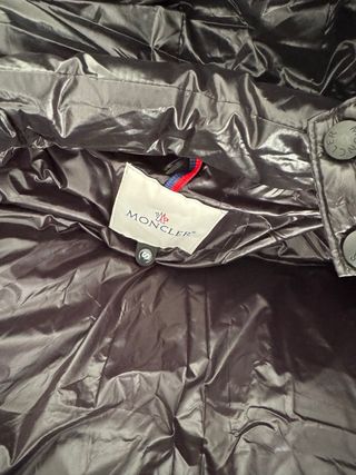 Chaqueta Moncler Negra Brillante