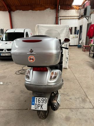 Piaggio X9 250 Evolut