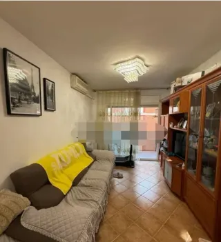 Fantástico piso de 81 m² con terraza privada gran