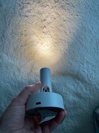 Luz auxiliar recargable