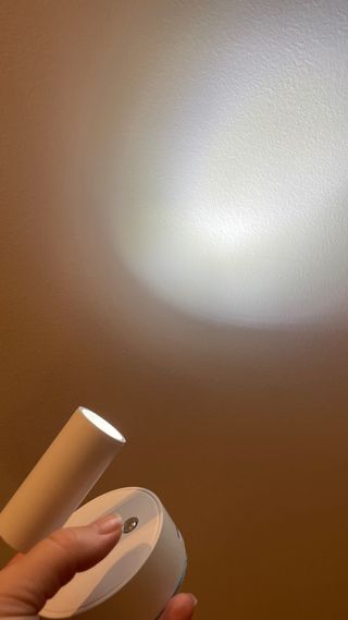 Luz auxiliar recargable