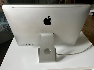 Apple iMac 21,5” Argento/Bianco + Tastiera + Mouse