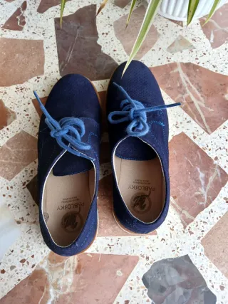 Mocasines niño azul marino piel