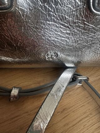 Bolso plateado Parfois