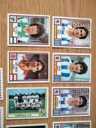 Panini Fútbol 83 - 28 Cromos diferentes  sin pegar