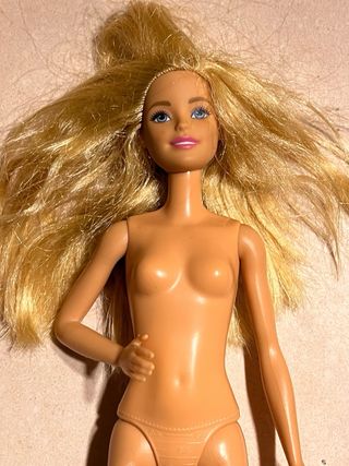 Barbie Mattel bionda