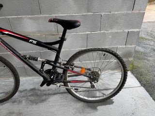 Bicicleta Mountain 45 FS Negra y Roja